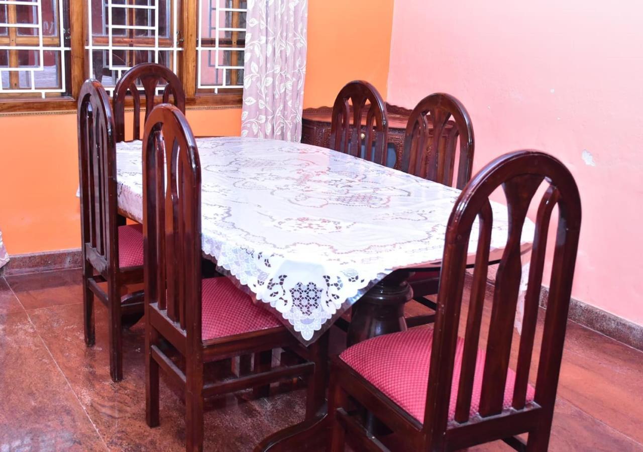 Kaveri Homestay Madikeri Luaran gambar